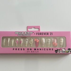 Forever 21 Hello Kitty Pink and Pearl Press-On Nails